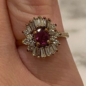 Vintage 14k ruby and diamond ballerina cocktail ring size 5.5
